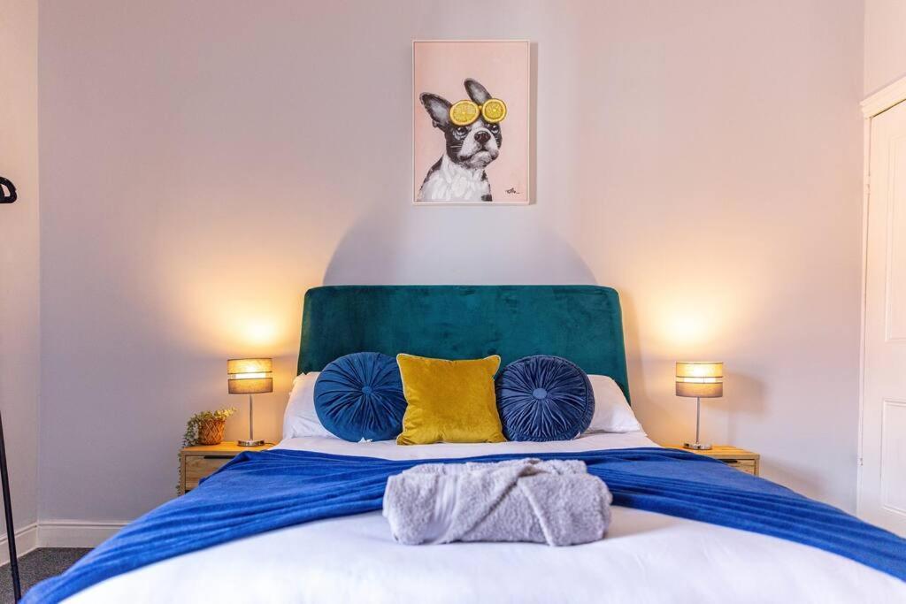 Glasswing Stays Liquorice Lodge Castleford Bagian luar foto